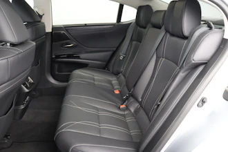 https://vehicle.imgix.net/4478779/6431a58f-c3ad-45c0-85ae-bd0aaef437e8.JPG