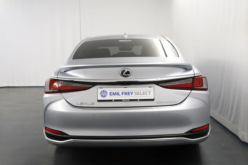 immagine del veicolo LEXUS ES
