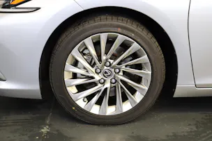 Lexus ES 300h Excellence