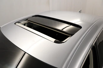 https://vehicle.imgix.net/4478779/d00e6c67-dc02-4088-8585-8f7c1ebf4d52.JPG