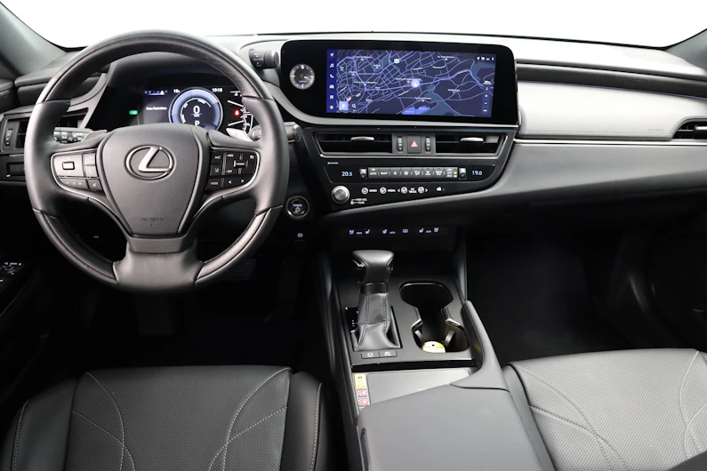 immagine del veicolo LEXUS ES