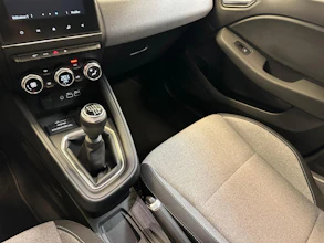 https://vehicle.imgix.net/4478791/3920d56c-43f3-4cb3-a3f5-ae1bc64fd7d3.jpg