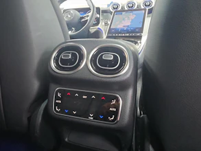 https://vehicle.imgix.net/4478800/8409942b-94ab-46be-98b2-2cb923049d7f.jpg