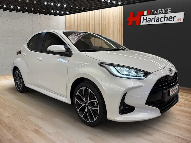 Toyota Yaris 1.5 VVT-i HSD Trend