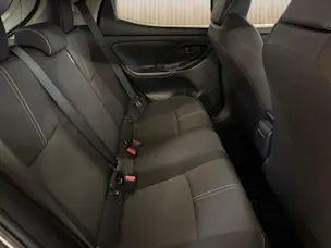 Toyota Yaris 1.5 VVT-i HSD Trend