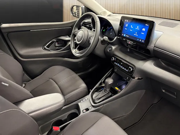 Toyota Yaris 1.5 VVT-i HSD Trend