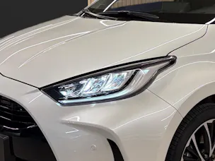 Toyota Yaris 1.5 VVT-i HSD Trend