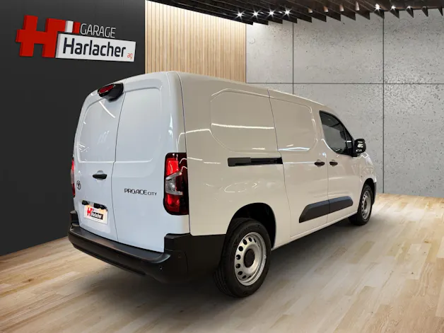 Toyota PROACE CITY Van L2 1.5 D Advanced
