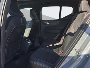 VOLVO EX40 Twin Black Edition AWD