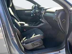 VOLVO EX40 Twin Black Edition AWD