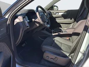 VOLVO EX40 Twin Black Edition AWD