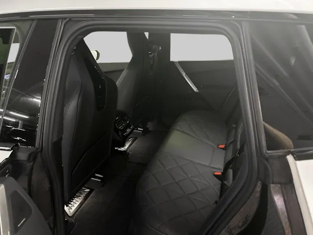 BMW iX xDrive40 SPORTPAKET AHK