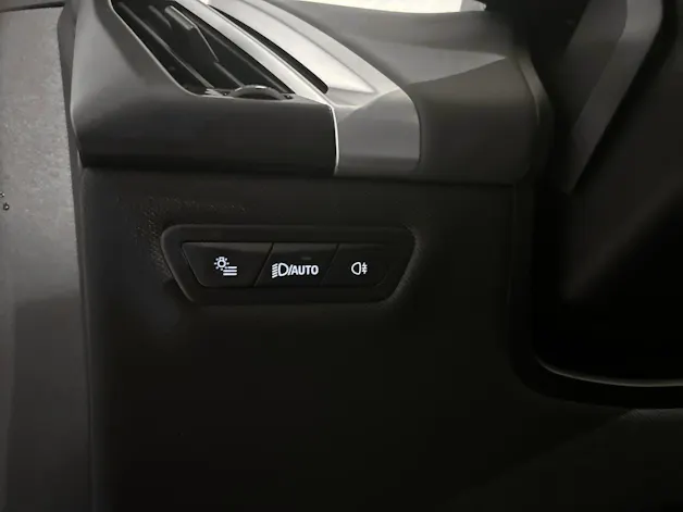 BMW iX xDrive40 SPORTPAKET AHK