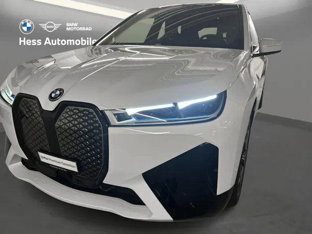 BMW iX xDrive40 SPORTPAKET AHK