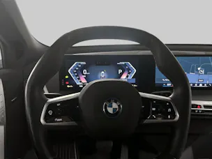 BMW iX xDrive40 SPORTPAKET AHK