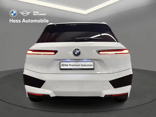 BMW iX xDrive40 SPORTPAKET AHK