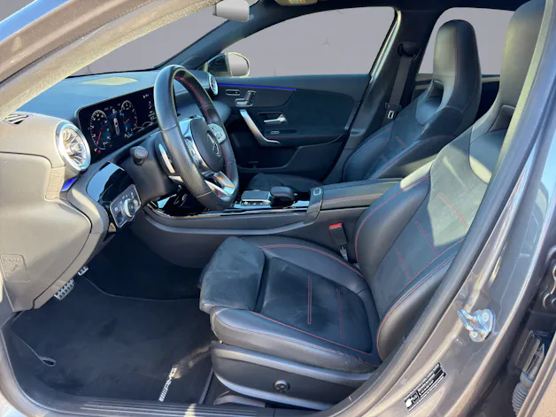 MERCEDES-BENZ A-Klasse W177 A 180 AMG Line