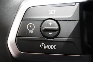 BMW X1 U11 23d xDrive paddles