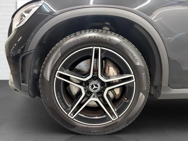 MERCEDES-BENZ GLC 220 d AMG Line 4Matic