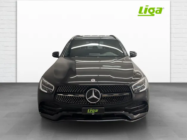 MERCEDES-BENZ GLC 220 d AMG Line 4Matic