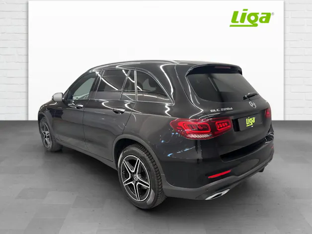MERCEDES-BENZ GLC 220 d AMG Line 4Matic
