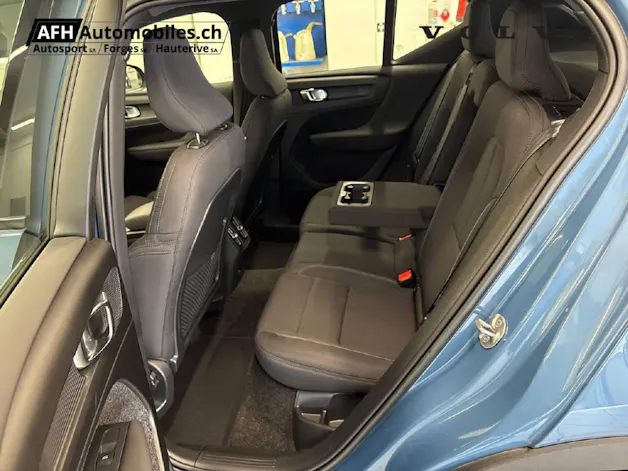 VOLVO XC40 P6 Core FWD
