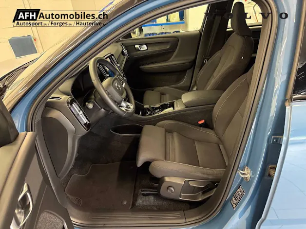 VOLVO XC40 P6 Core FWD