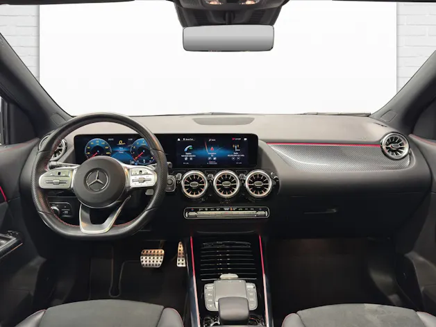 MERCEDES-BENZ GLA 250 AMG Line 4Matic