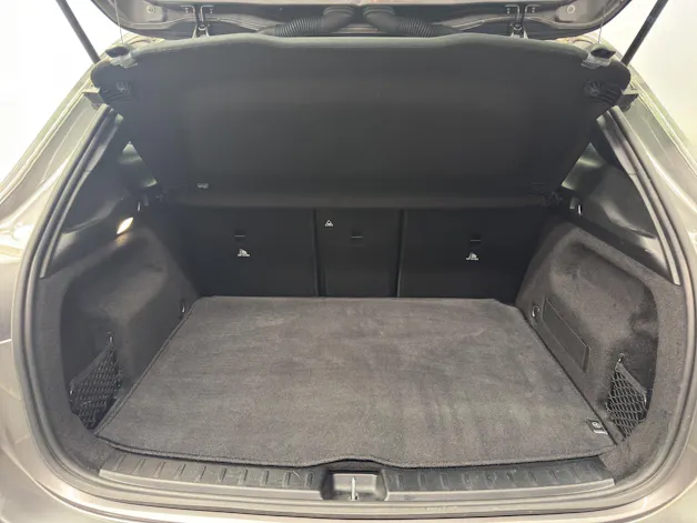 MERCEDES-BENZ GLA 250 AMG Line 4Matic