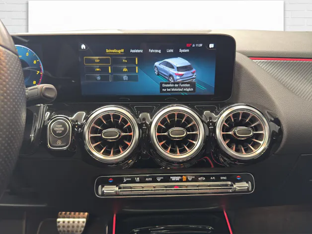 MERCEDES-BENZ GLA 250 AMG Line 4Matic