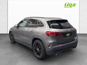 MERCEDES-BENZ GLA 250 AMG Line 4Matic