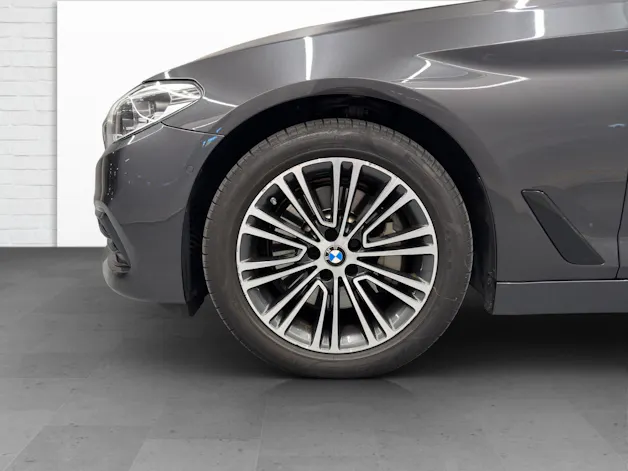 BMW 530d xDrive SAG