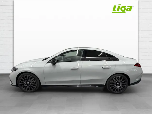 MERCEDES-BENZ CLA 350 AMG Line 4Matic