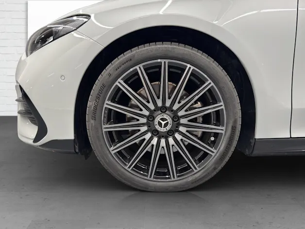 MERCEDES-BENZ CLA 350 AMG Line 4Matic