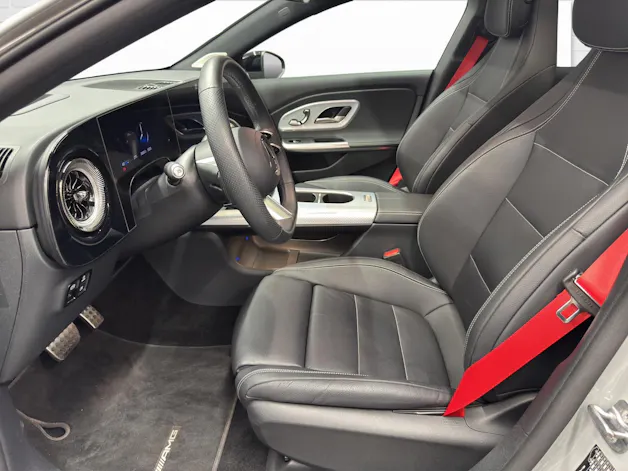 MERCEDES-BENZ CLA 350 AMG Line 4Matic