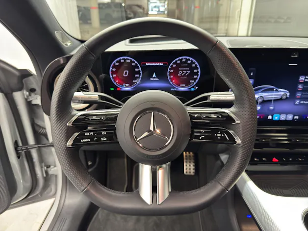 MERCEDES-BENZ CLA 350 AMG Line 4Matic