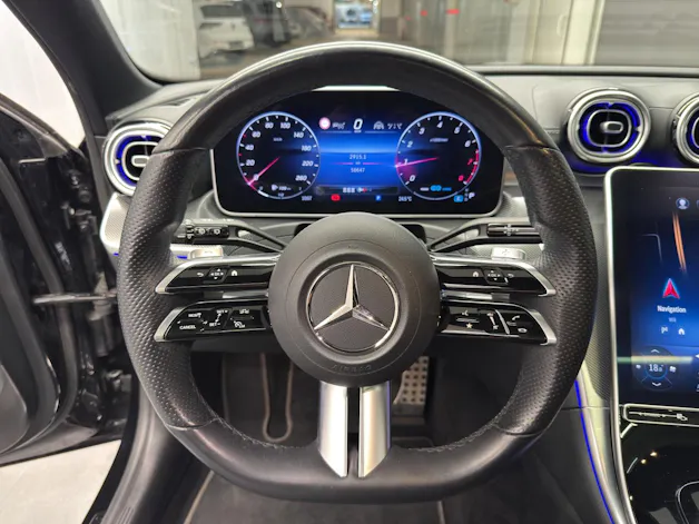 MERCEDES-BENZ C 300 AMG Line 4Matic