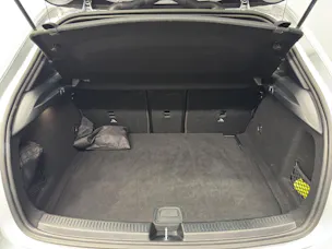 MERCEDES-BENZ A 250 AMG Line 4Matic