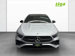 MERCEDES-BENZ A 250 AMG Line 4Matic