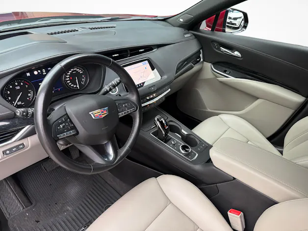 CADILLAC XT4 2.0 T Premium Luxury AWD
