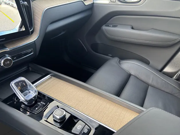 VOLVO XC60 2.0 T8 TE Ultra Dark eAWD
