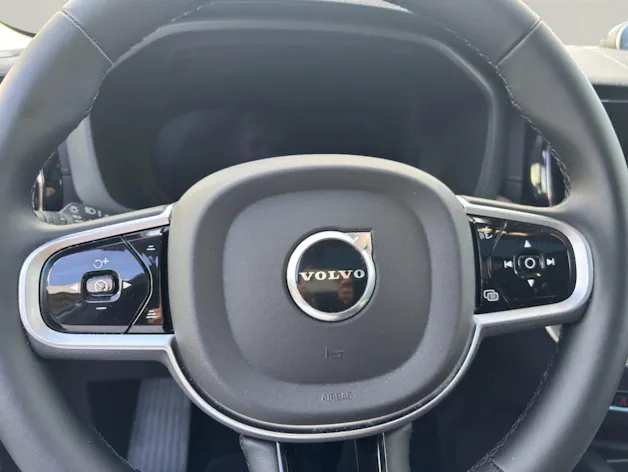 VOLVO XC60 2.0 T8 TE Ultra Dark eAWD