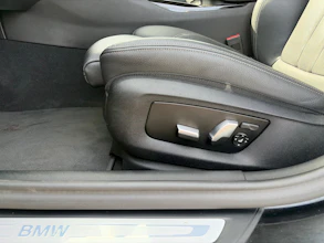 https://vehicle.imgix.net/4478994/c158080e-c7e1-48ba-a719-4de8d23461ca.jpg