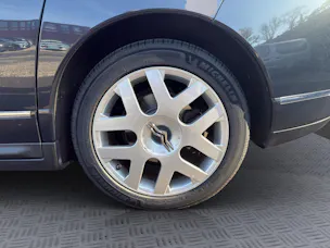 CITROEN Citroën C6 3.0i V6 215 Exclusive