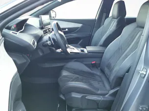 PEUGEOT 3008 1.5 BlueHDi GT Pack