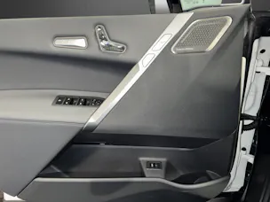 BMW iX M60