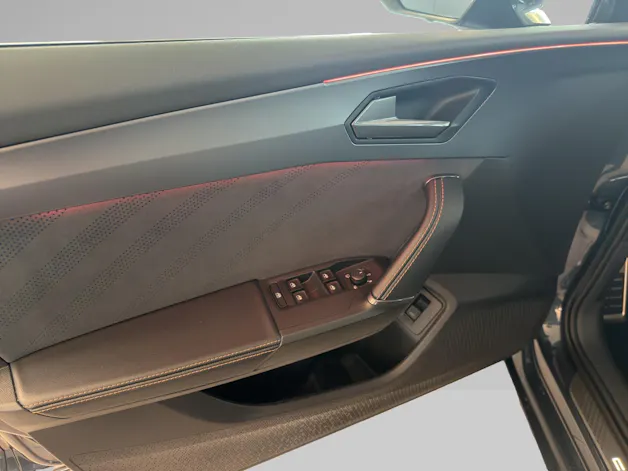CUPRA Leon ST 2.0 TSI 333 VZ 4Drive DSG