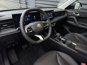 MG HS 1.5 PHEV Luxury