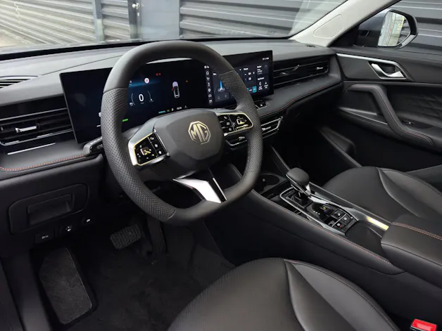 MG HS 1.5 PHEV Luxury