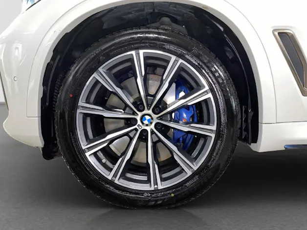 BMW X5 M50i xDrive